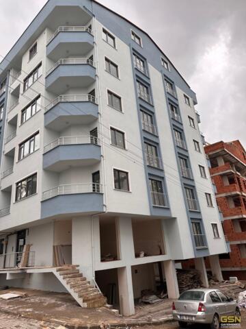 14-DARICA EMEK MAHALLESİ MERKEZİ KONUMDA 2+1 ARA KAT LÜKS DAİRE